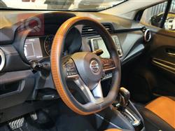 نيسان فيرسا